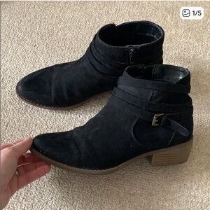 JustFab Black Ankle Booties